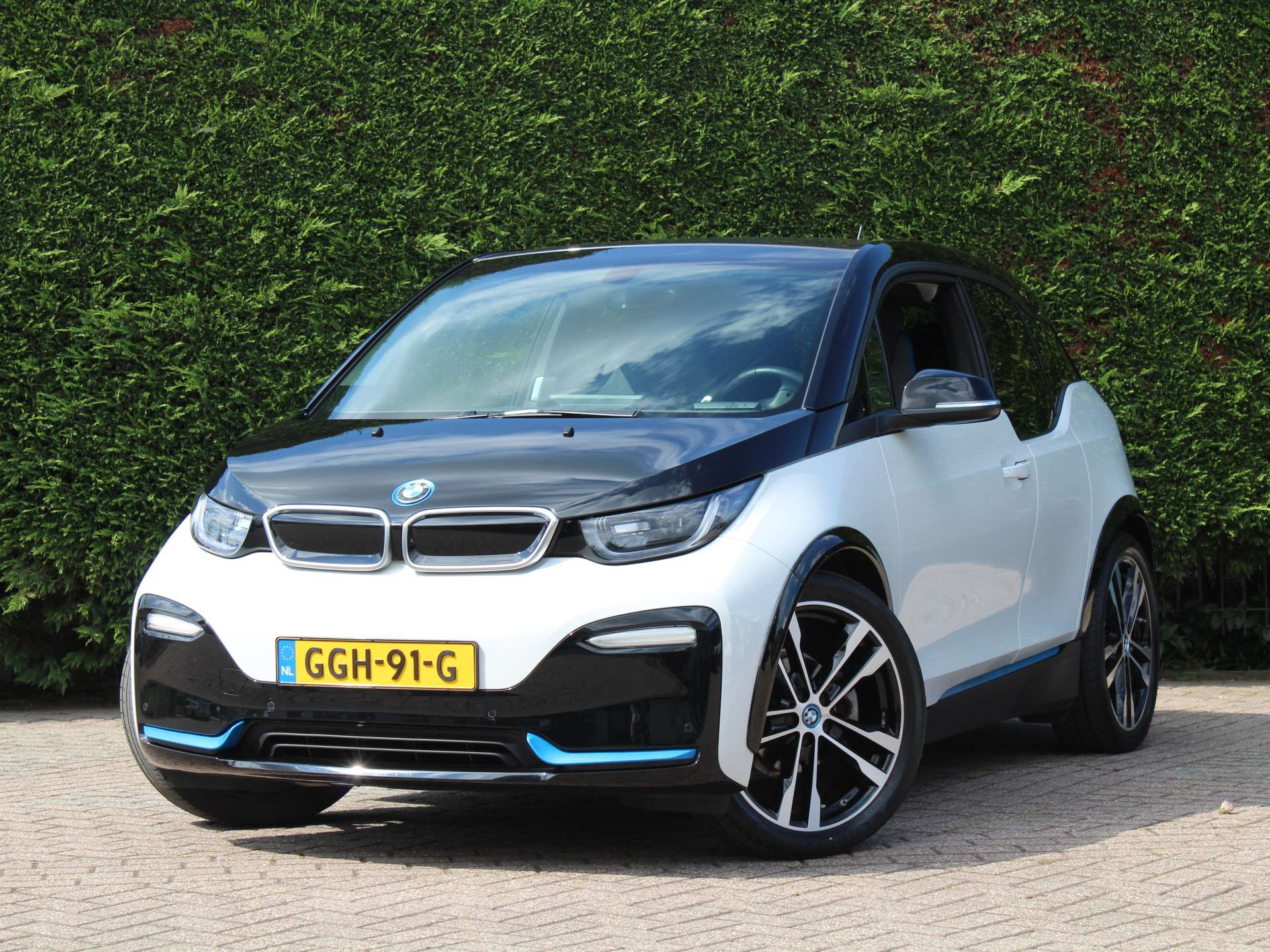 BMW i3S Business Edition 120Ah 2021 — original vehicle photograph 1